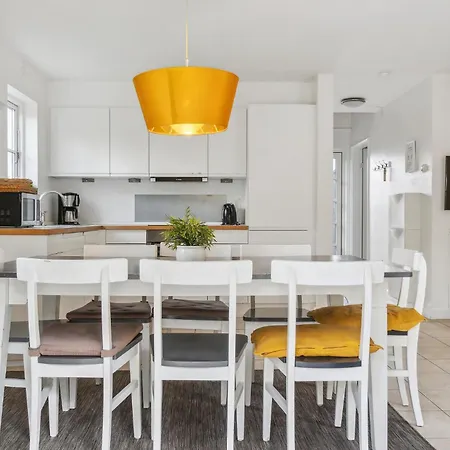 Prázdninový dům In With Wifi